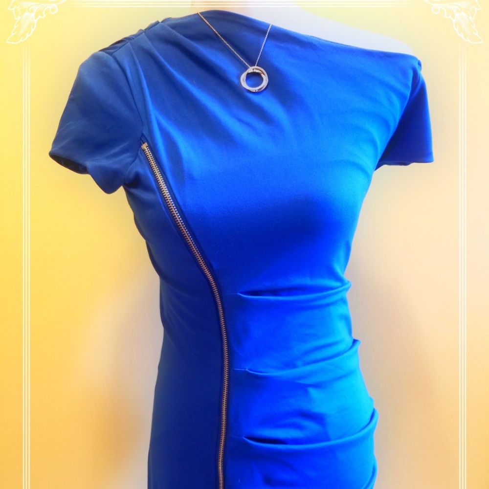 Bebe dress